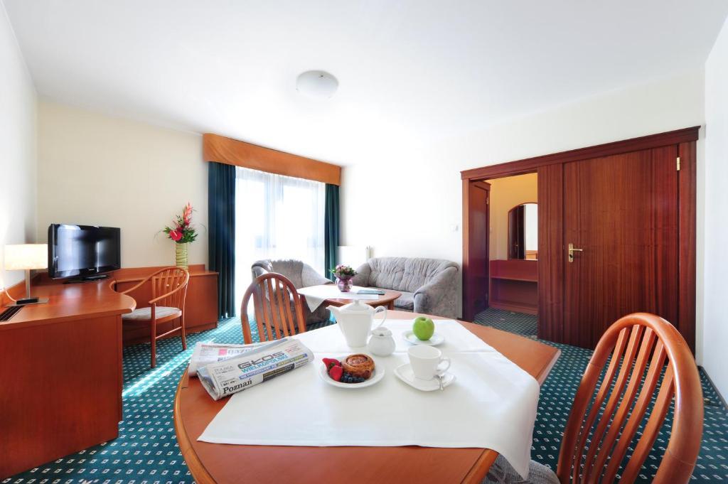 Hotel T&T Poznan Ruang foto