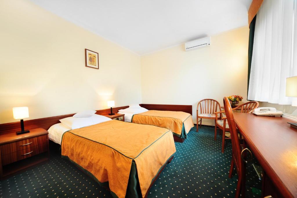 Hotel T&T Poznan Ruang foto